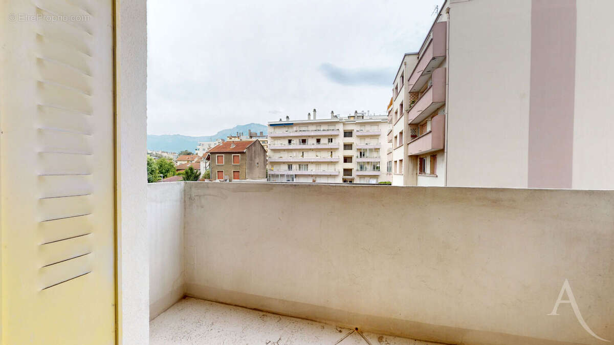 Appartement Grenoble 1 pièce 33 m2 - photo 4