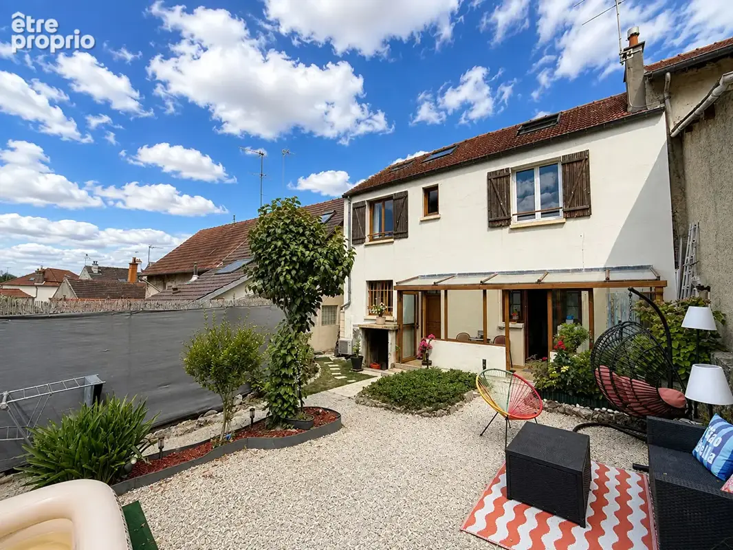 Maison à COUPVRAY