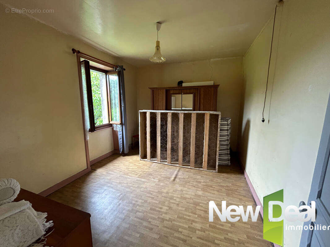 Maison à ARNAC-POMPADOUR