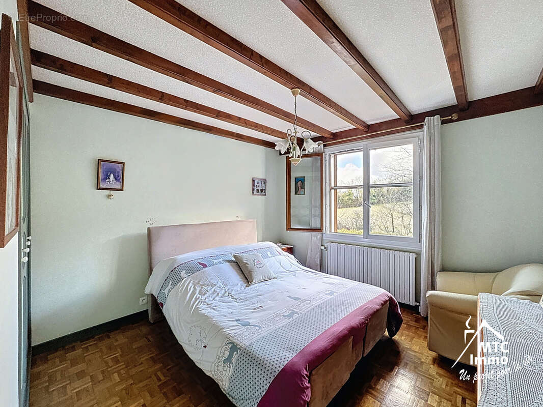 Maison à MORAS