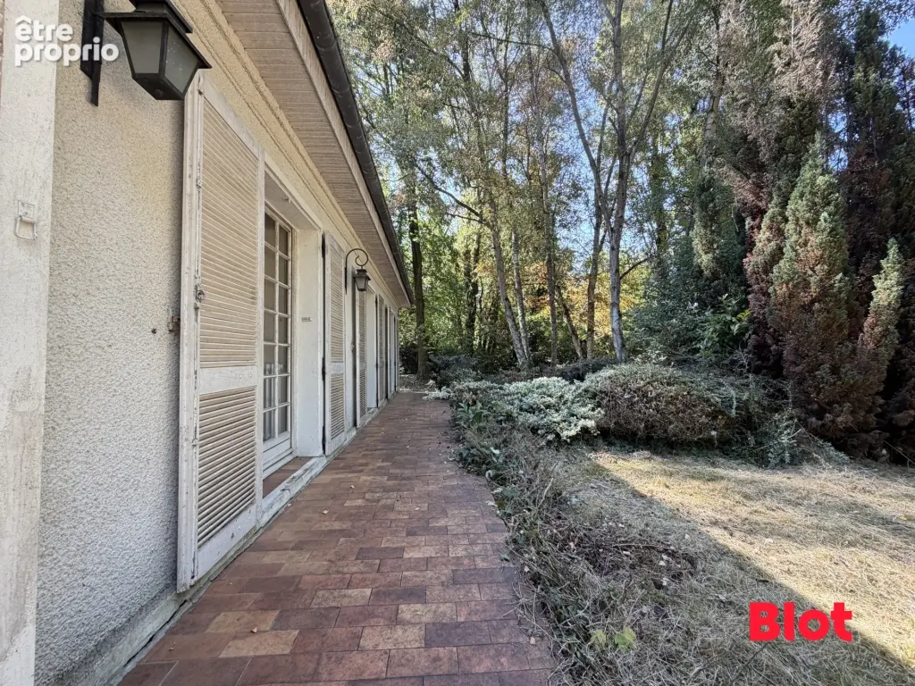 Maison 180 m² à Betton  - photo 1