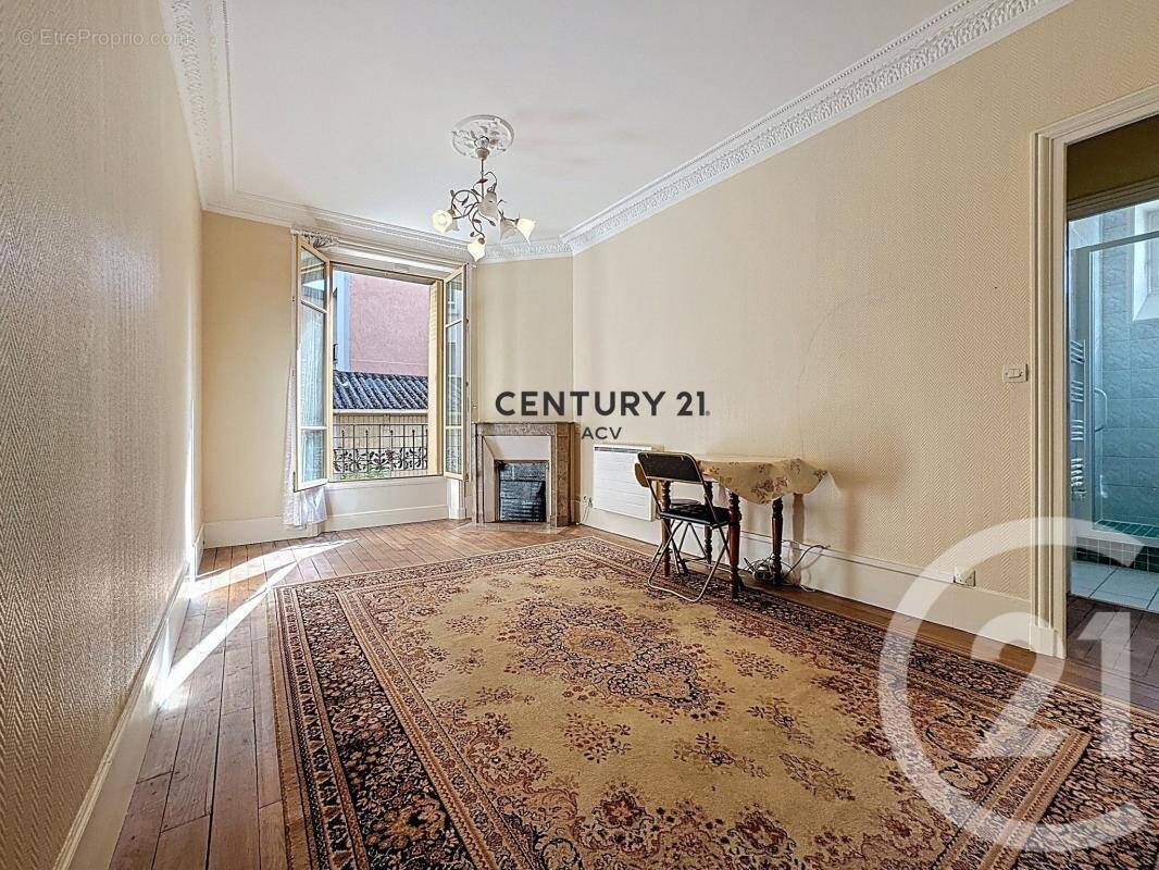 Appartement à MAISONS-ALFORT