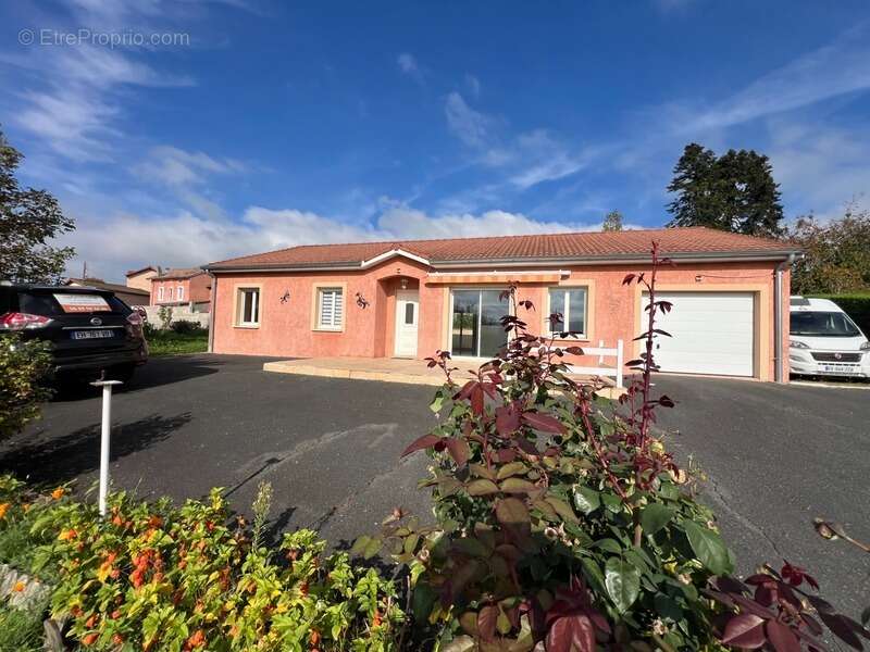 Maison à CHAUFFAILLES