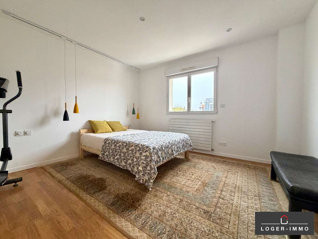 Maison à LE PERREUX-SUR-MARNE