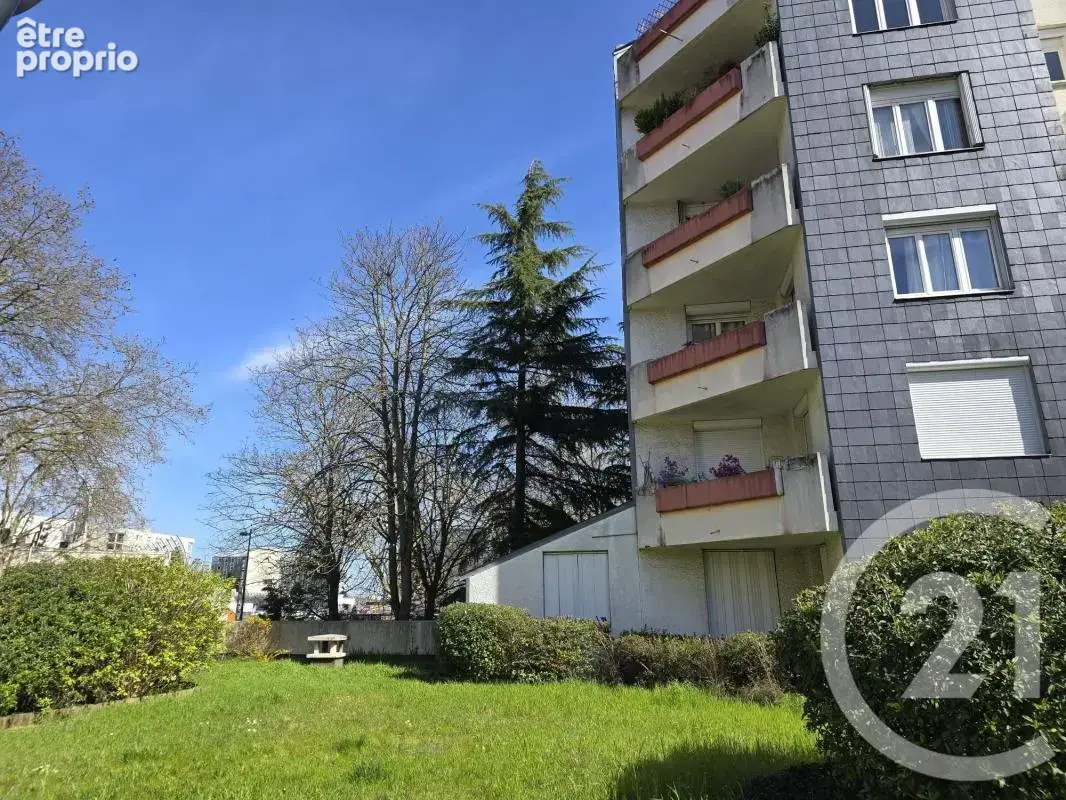 Appartement 3 pièces 69 m² à vendre à Fontenay-Sous-Bois (94120) - photo 2