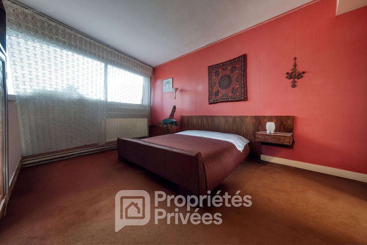 Maison à SAINT-CHERON