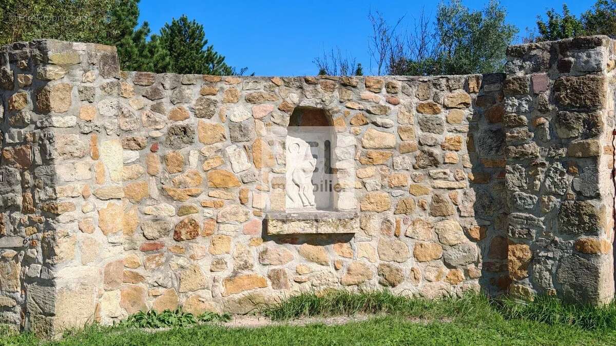 Maison à CAMARET-SUR-AIGUES