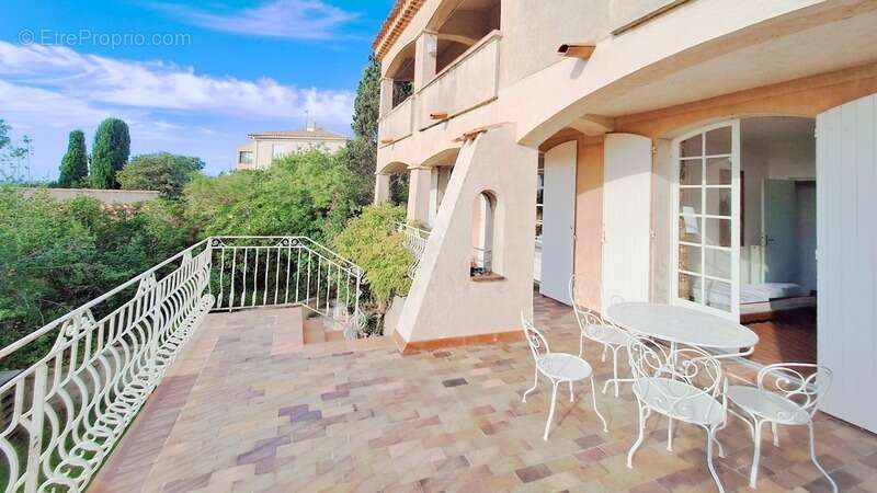 Maison à SAUSSET-LES-PINS