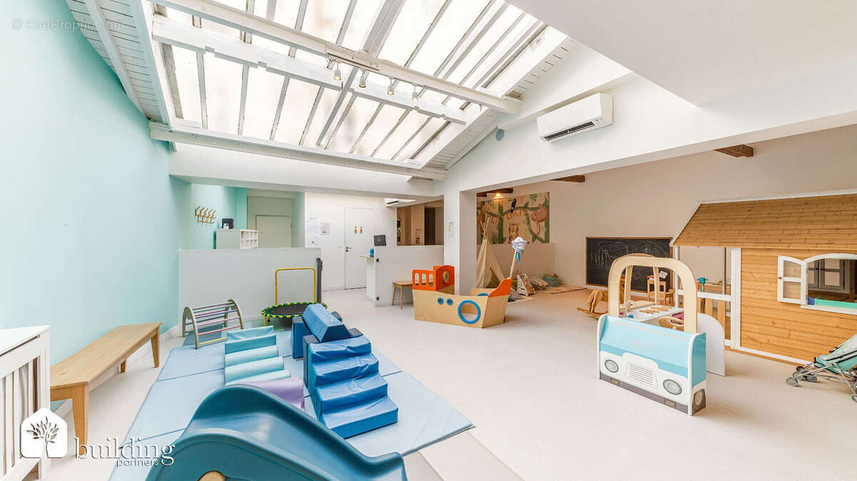 Bureaux/Local commercial - Levallois Perret  - 170 m2 - photo 4