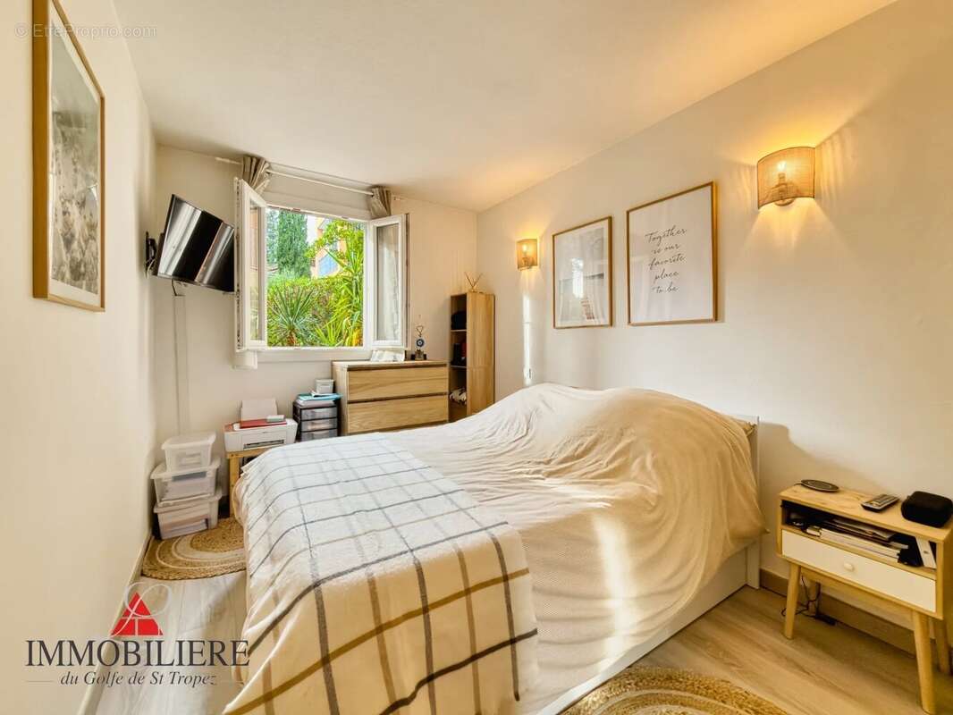 Appartement à GRIMAUD