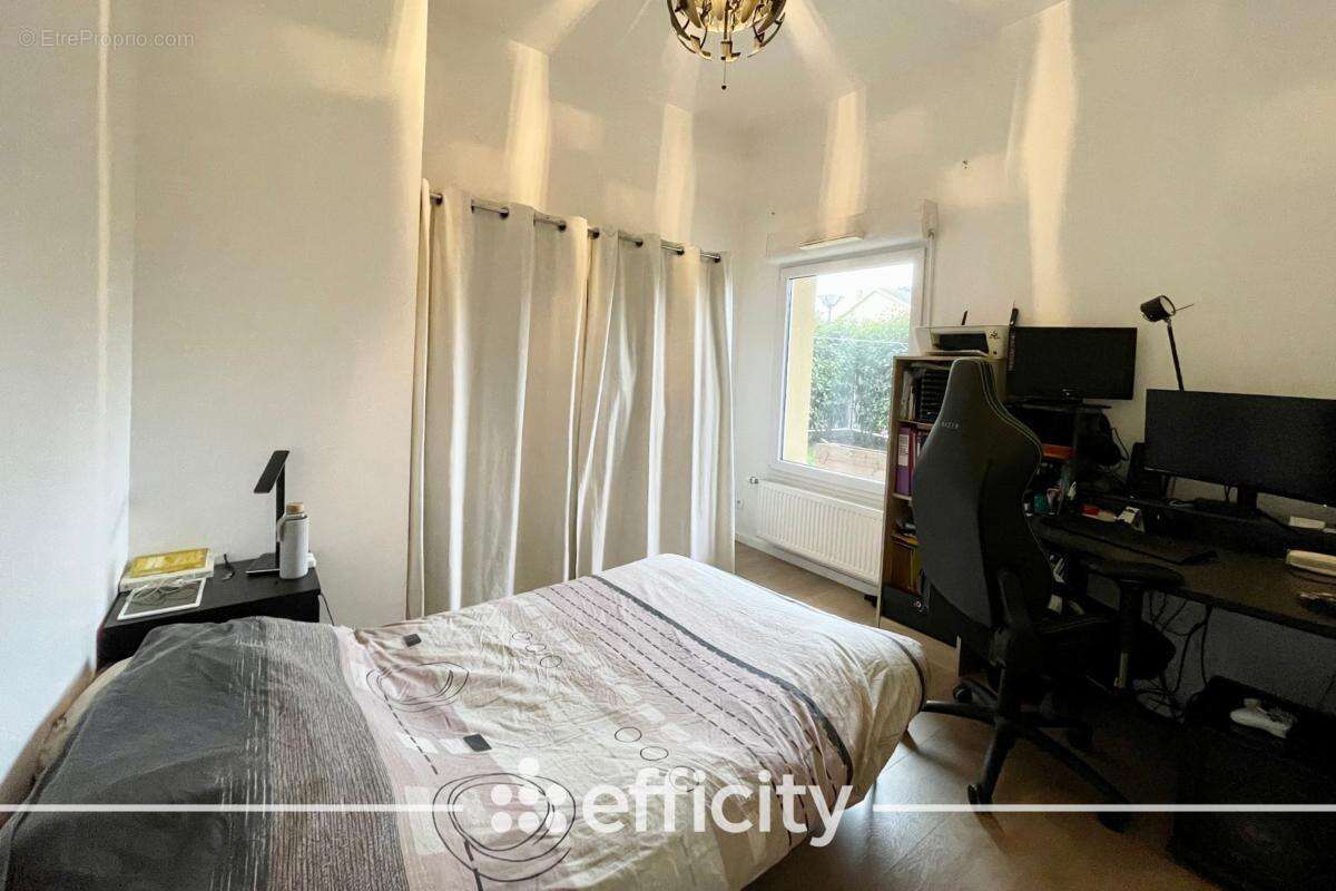 Appartement à DAGNEUX