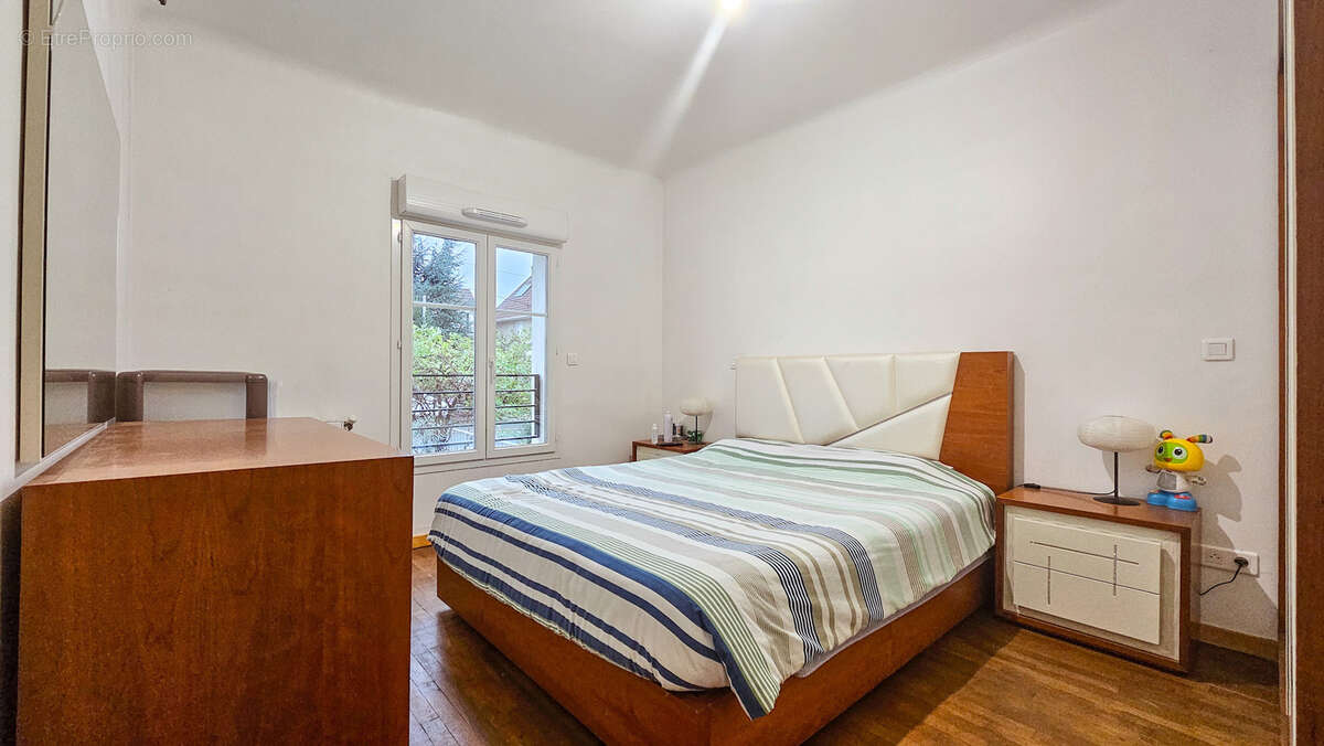 Maison à SARTROUVILLE