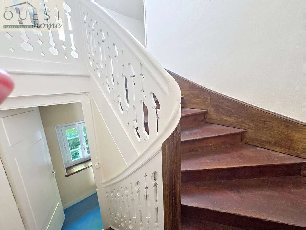 Maison à CHARBONNIERES-LES-BAINS