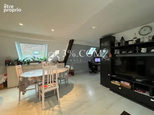 3%COM Appartement F4 avec 3 chambres au centre de Hochfelden - photo 3