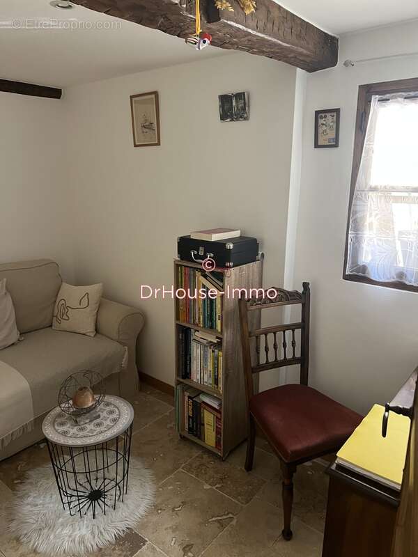 Appartement à GREOLIERES