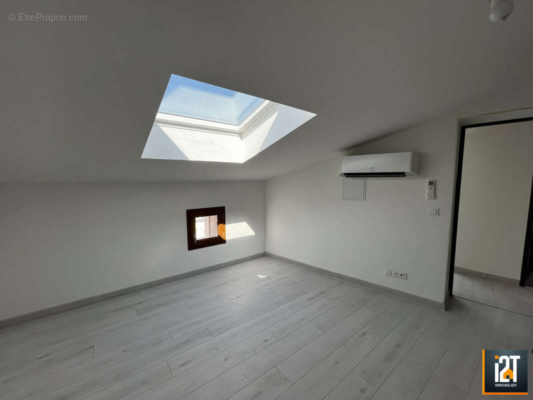 Maison à LA CALMETTE