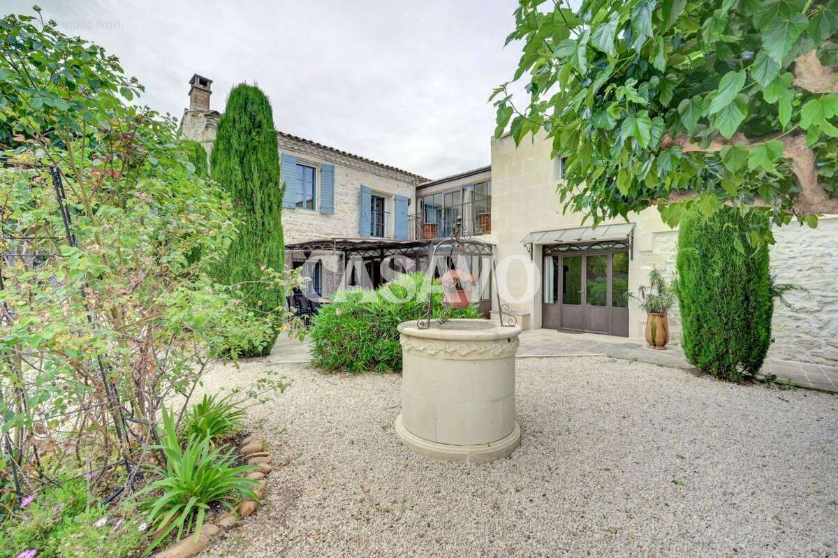 Maison à BELLEGARDE