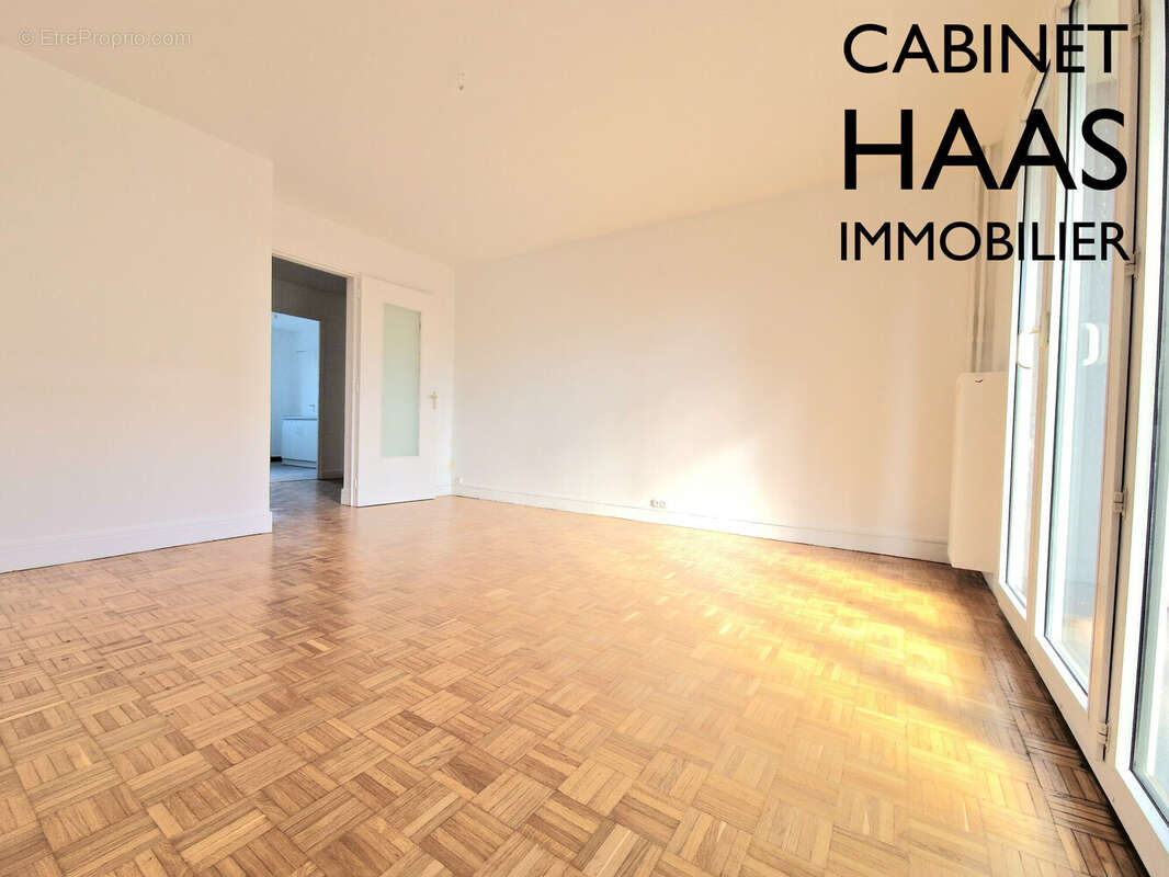 Séjour - Appartement à IVRY-SUR-SEINE