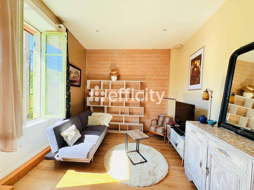 Maison à L&#039;ARBRESLE