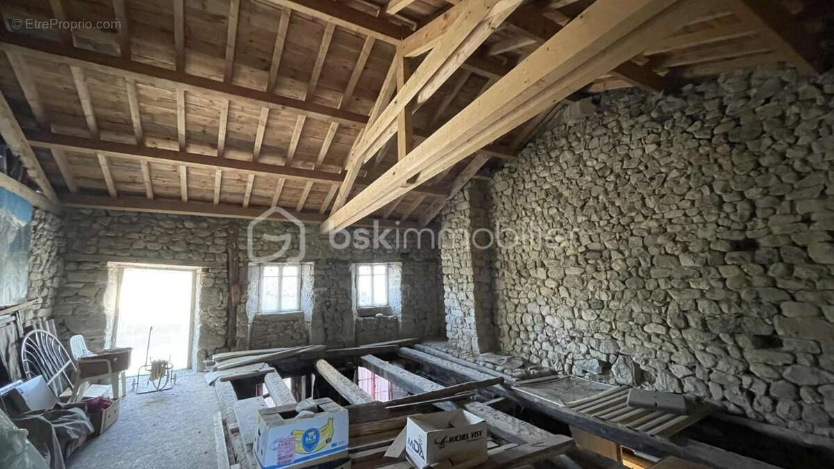 Maison à SAINT-LEGER-DU-MALZIEU