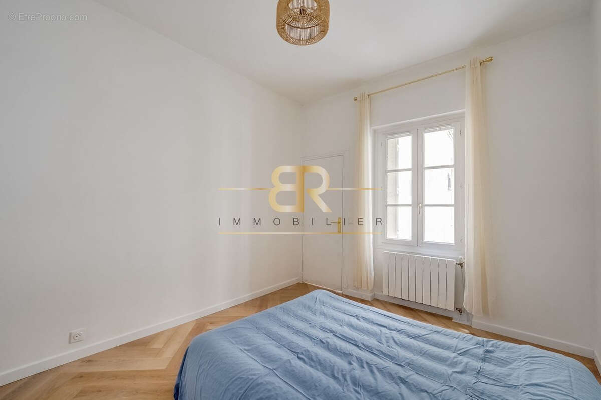 Appartement à PARIS-10E
