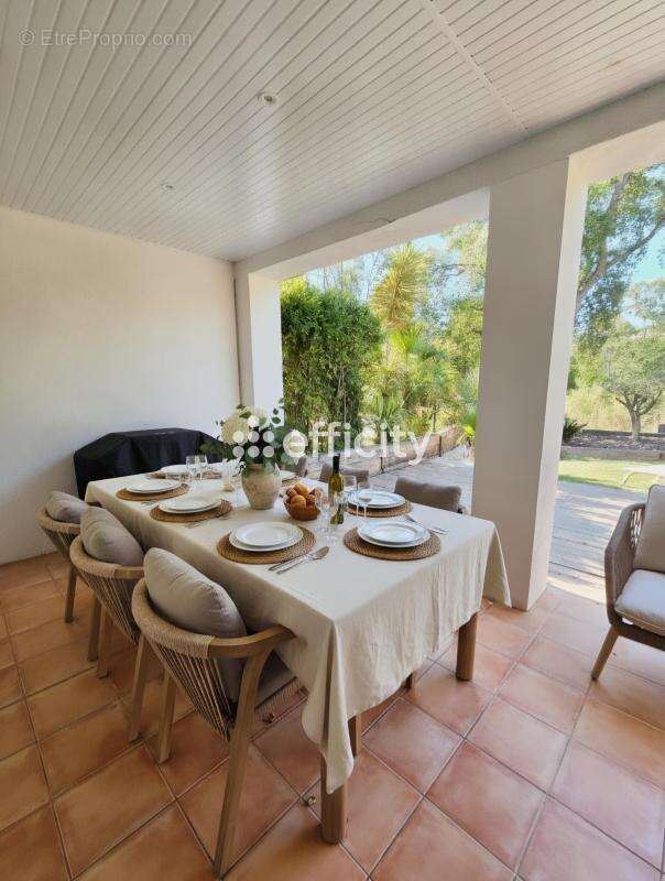 Maison à GRIMAUD