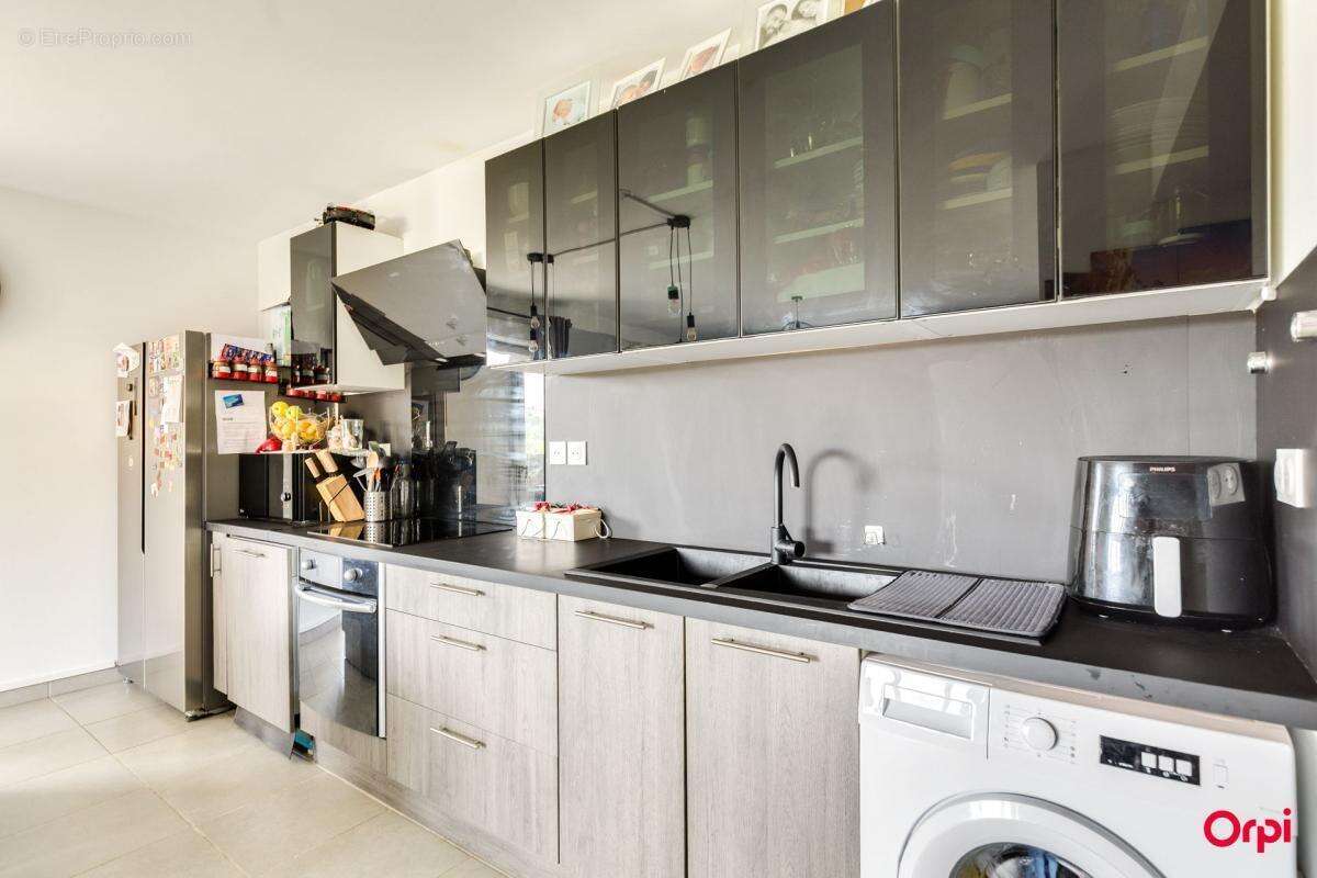 Appartement à MARSEILLE-13E