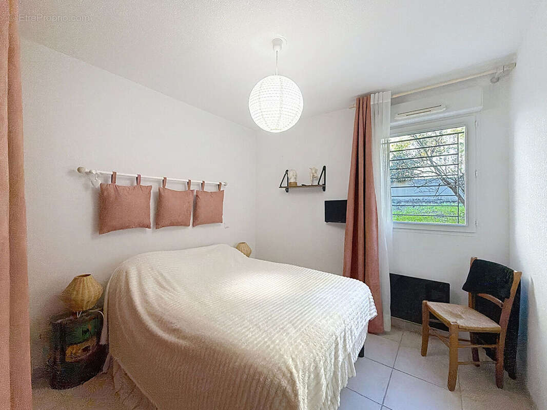 Appartement à VILLENEUVE-LES-AVIGNON