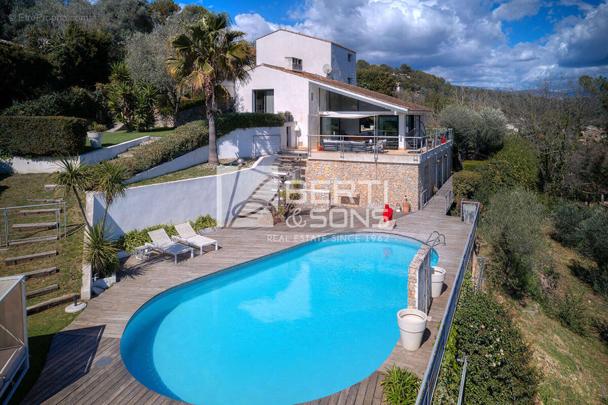 Maison à AURIBEAU-SUR-SIAGNE