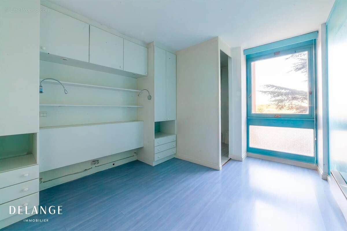 Appartement à IVRY-SUR-SEINE