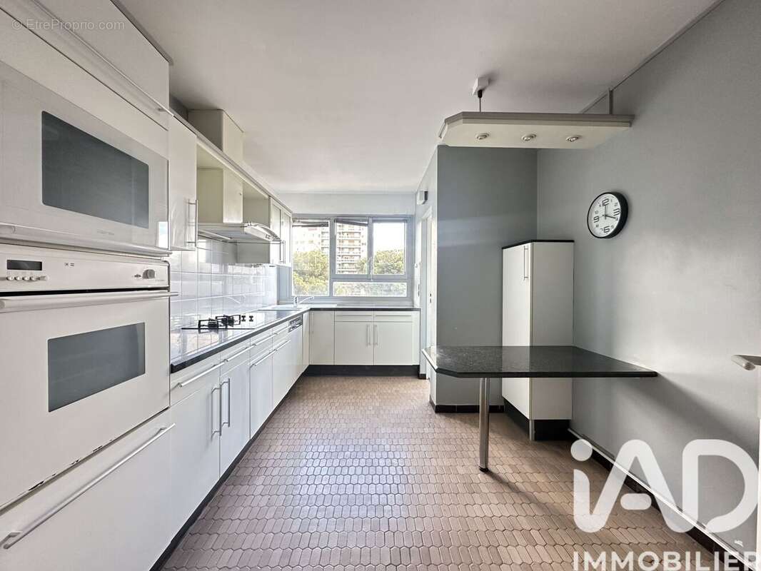 Photo 4 - Appartement à MARSEILLE-6E