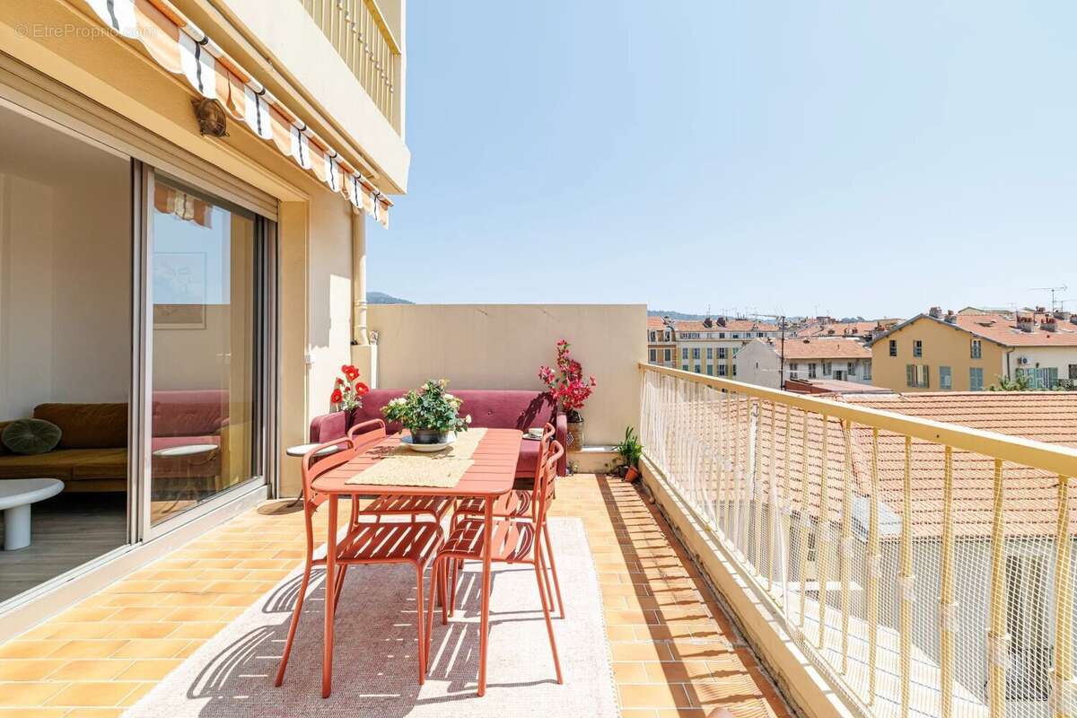 Nice musiciens – rare à la vente – lumineux 3 pièces avec terrasse de 15 m² – au calme – garage en sus - photo 10