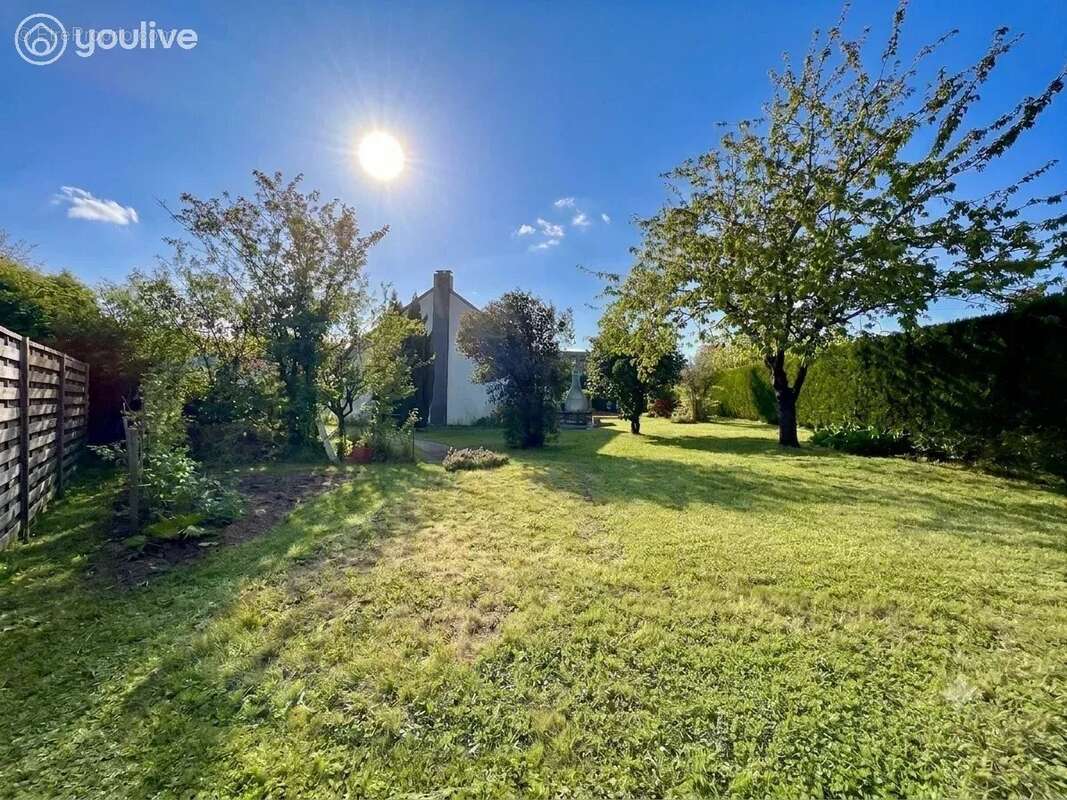 Maison de plain-pied à Sautron – Un cadre de vie recherché et un beau potentiel d'évolution - photo 2