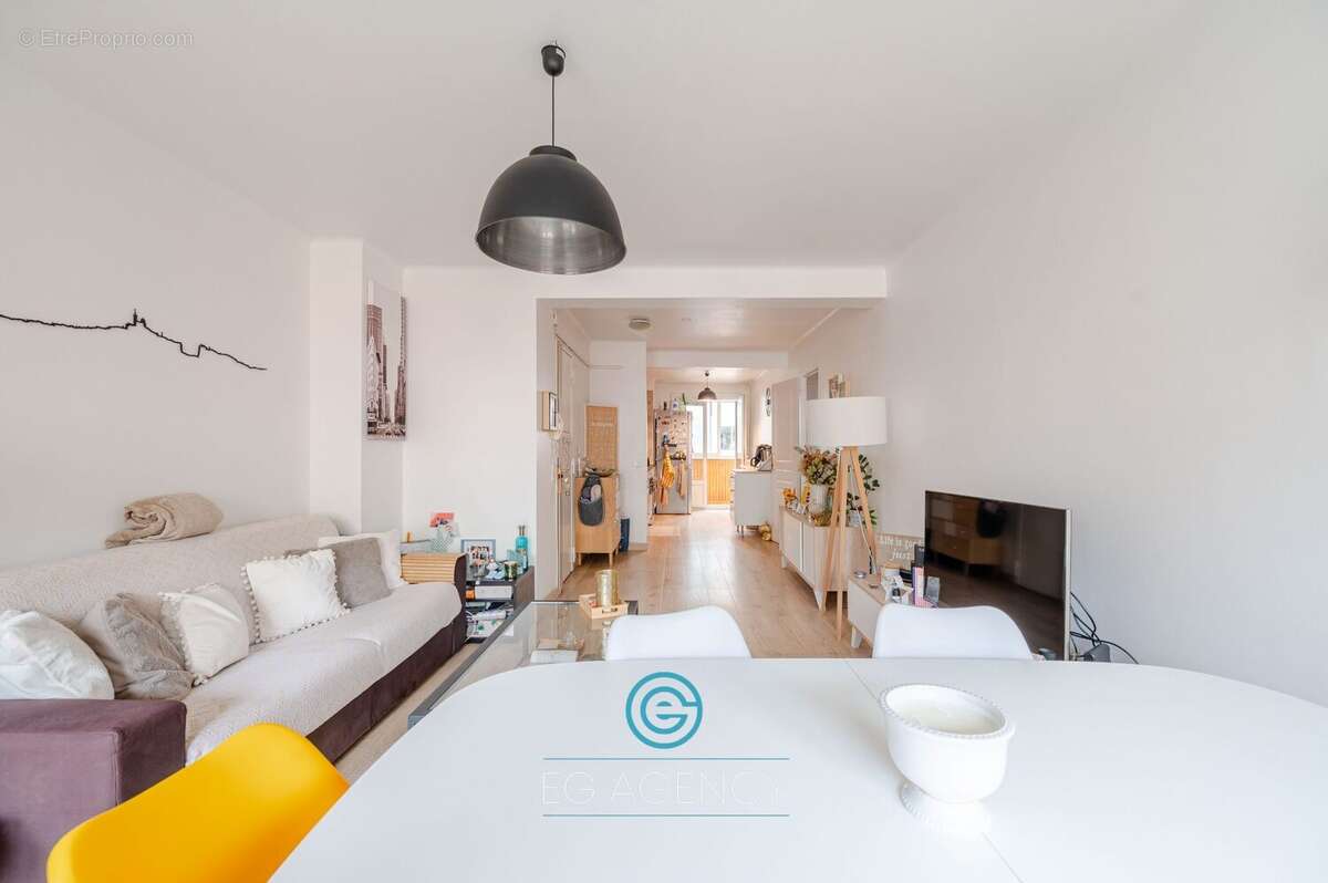 Appartement à MARSEILLE-7E