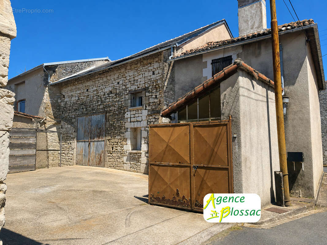 Maison à MIREBEAU
