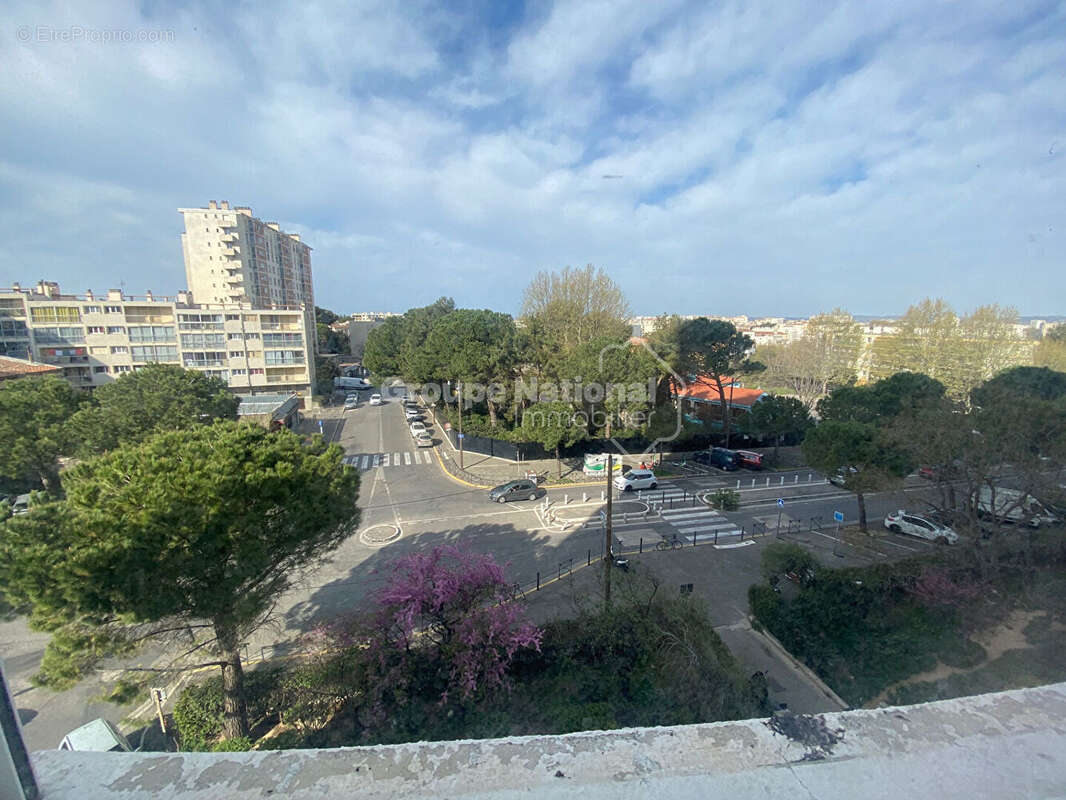 Appartement à MARSEILLE-4E