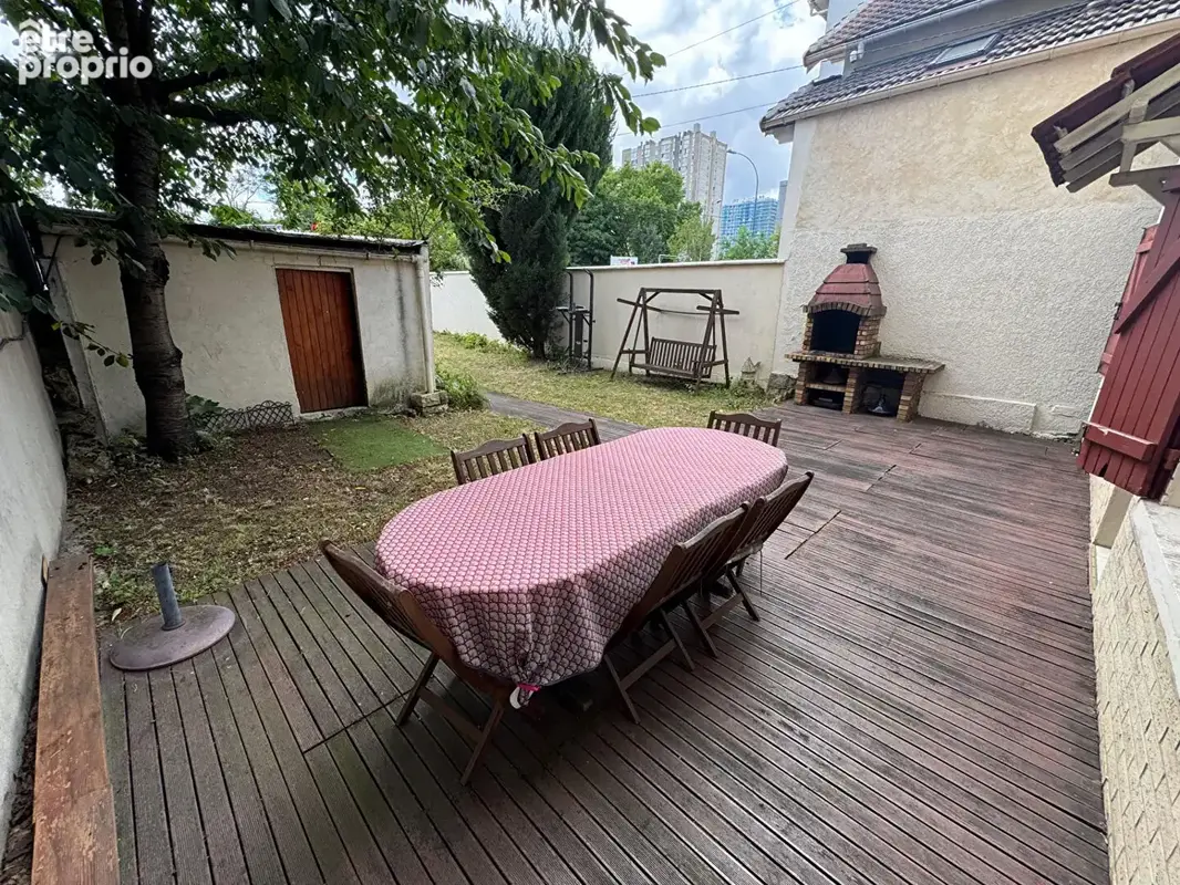 Maison 5 pièces 110 m² - Métro L11 - Jardin - Terrasse - Garage - photo 3