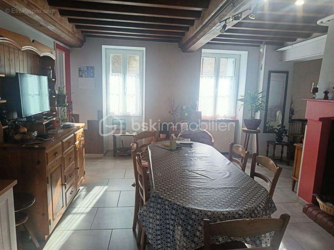 Maison à LA FERRIERE-AUX-ETANGS