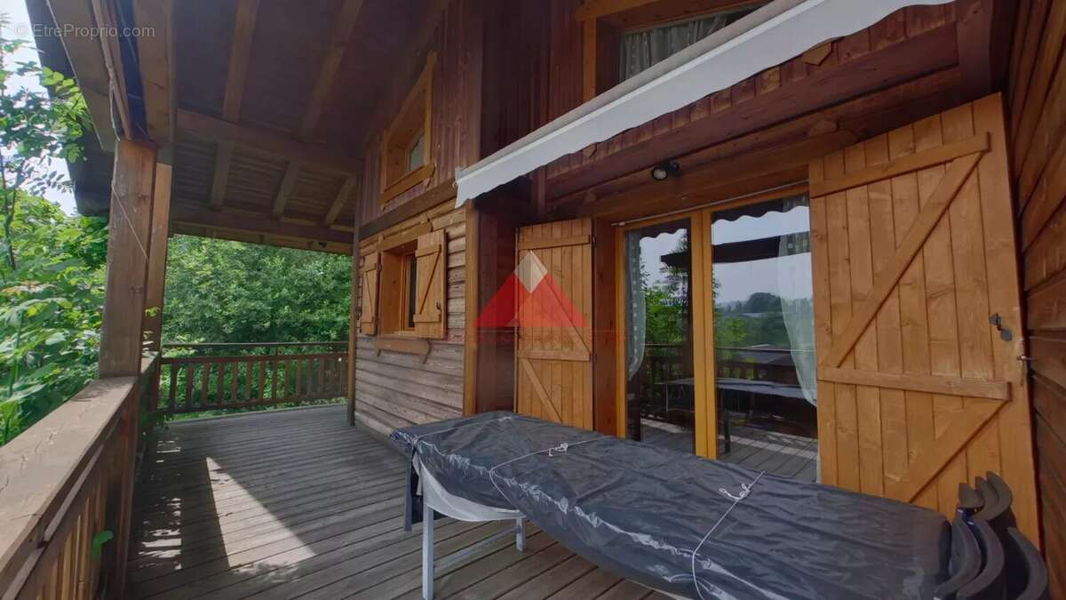 Maison à SAINT-LAURENT-EN-GRANDVAUX