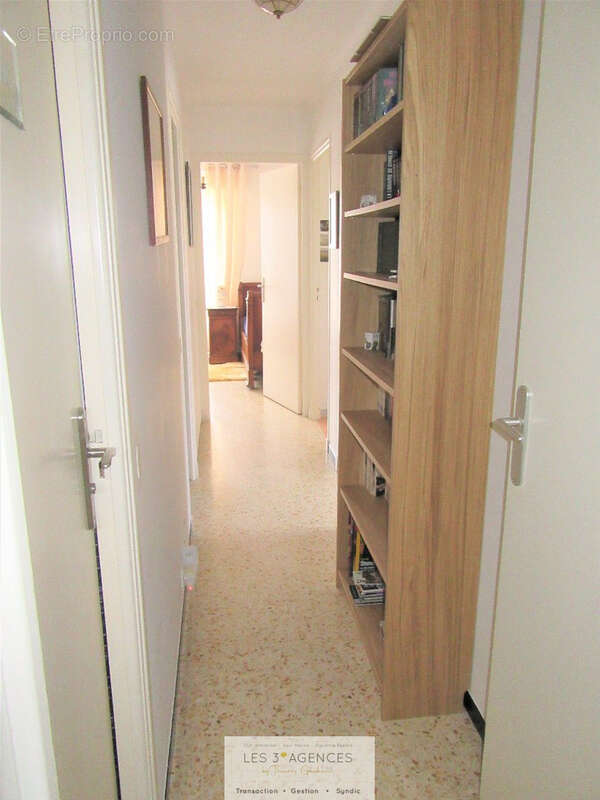 Appartement à COGOLIN