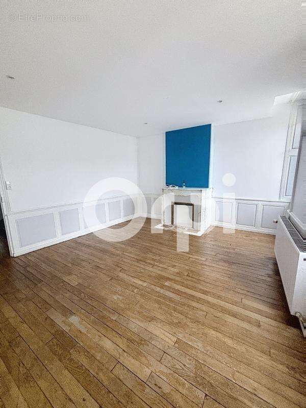 Appartement à NEUFCHATEAU