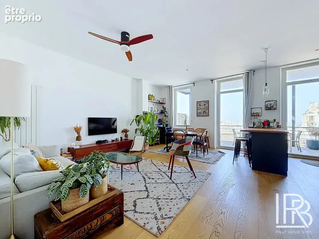 Appartement à Marseille-7e  - photo 2