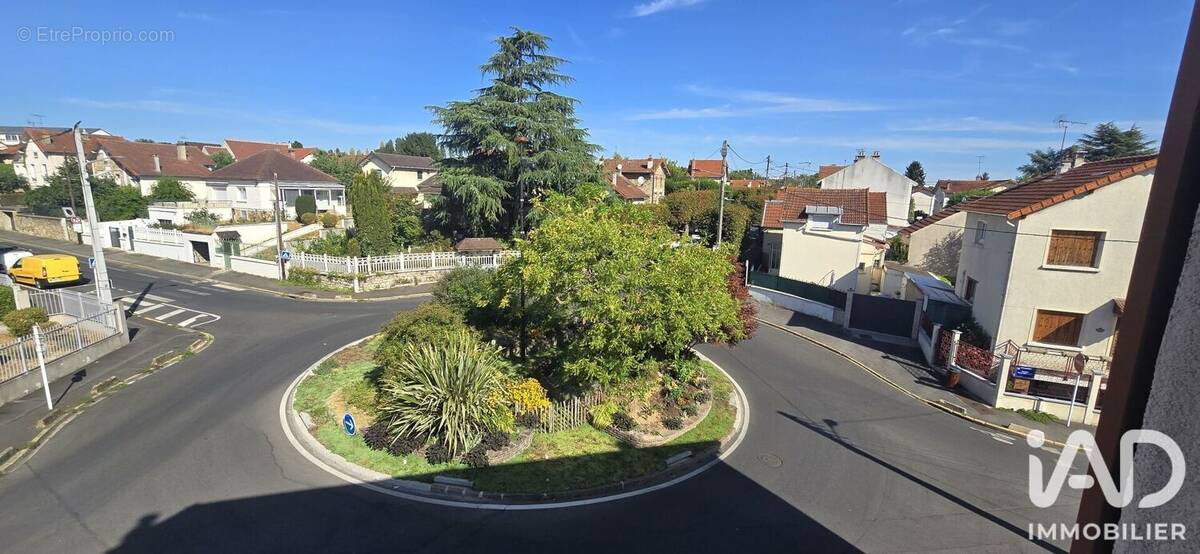 Photo 1 - Appartement à VILLENEUVE-LE-ROI