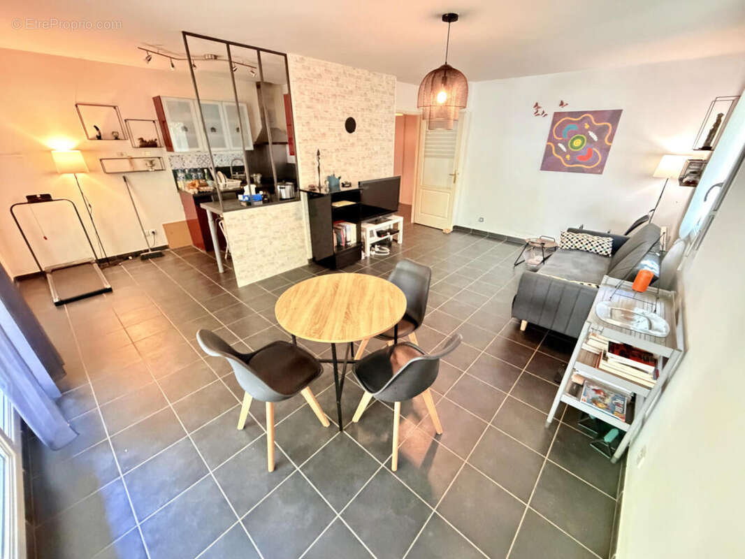salon (2)