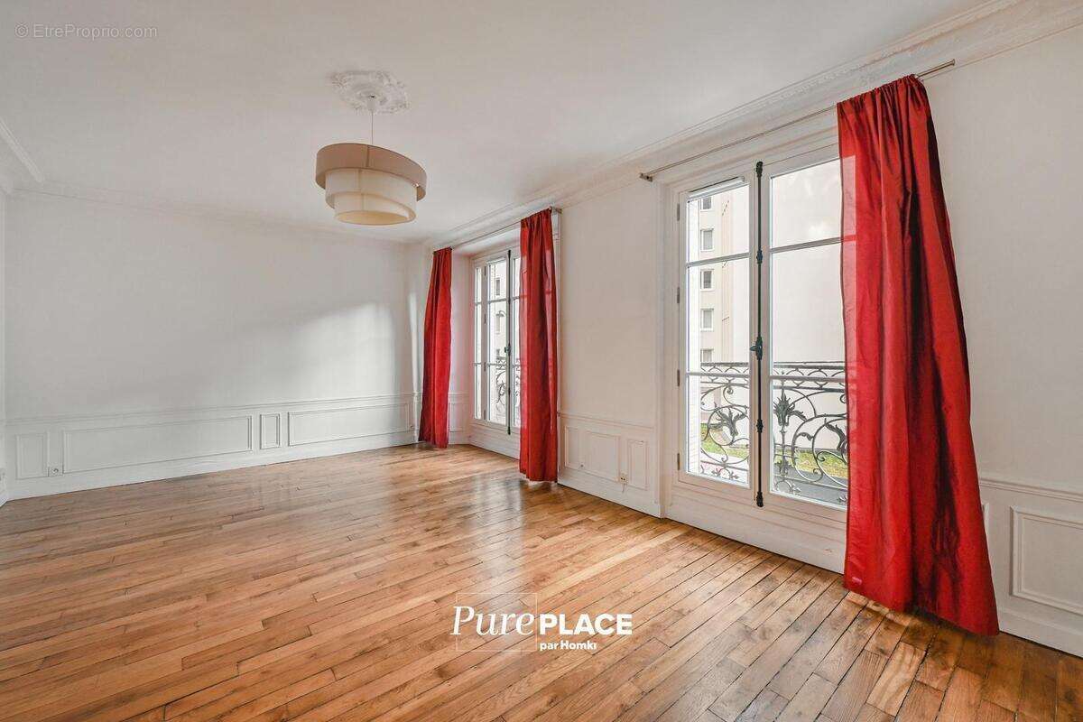 Appartement à PARIS-15E