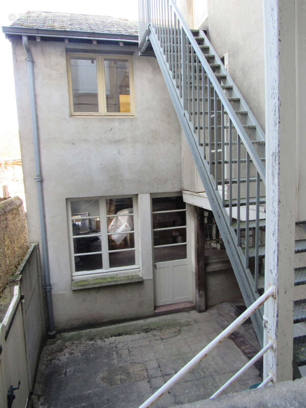 Maison à SAINT-CALAIS