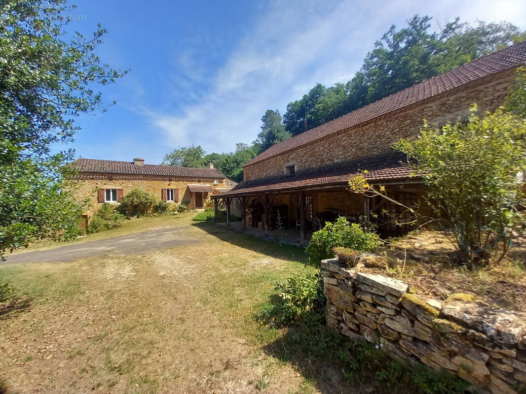 Maison à LOUBEJAC