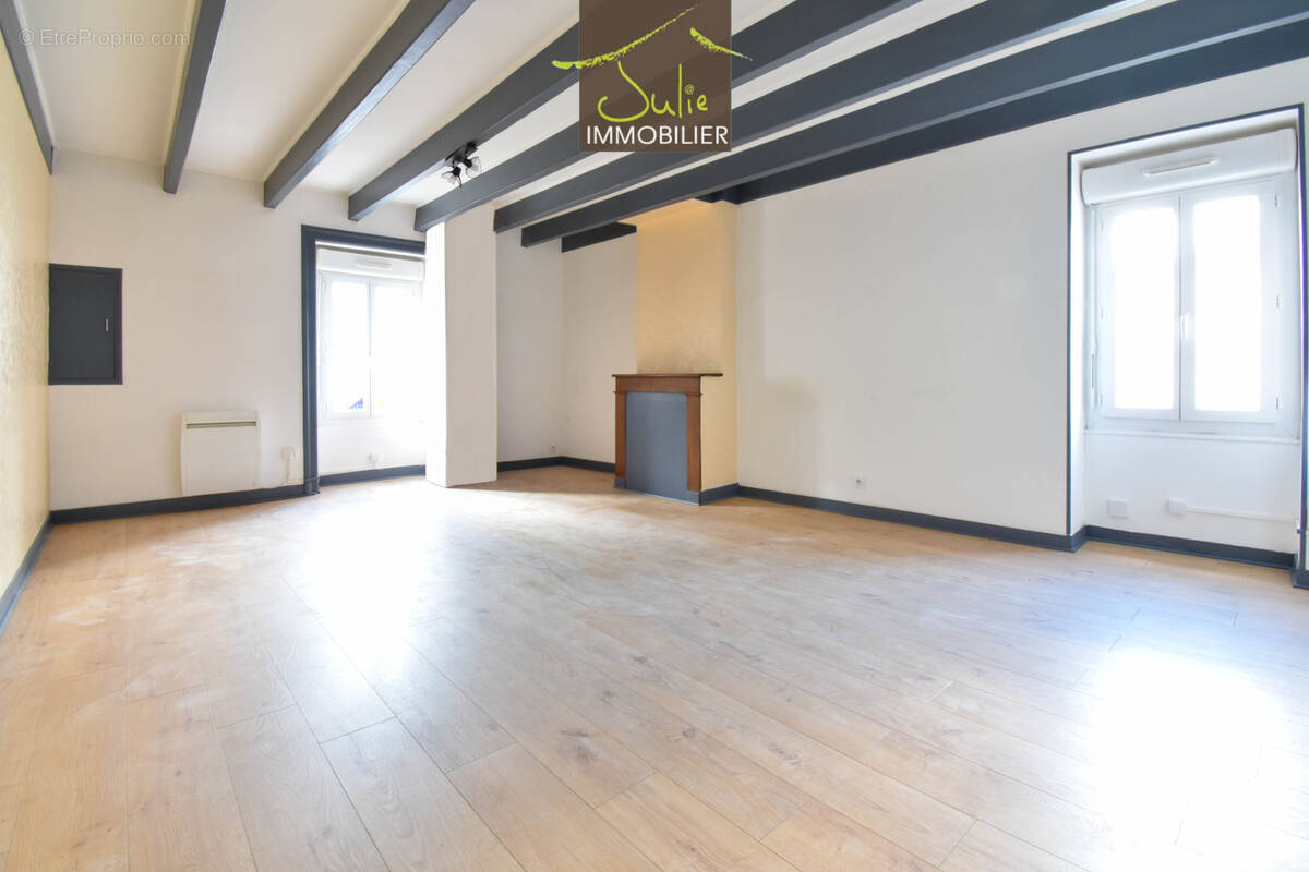 Appartement à MONCOUTANT