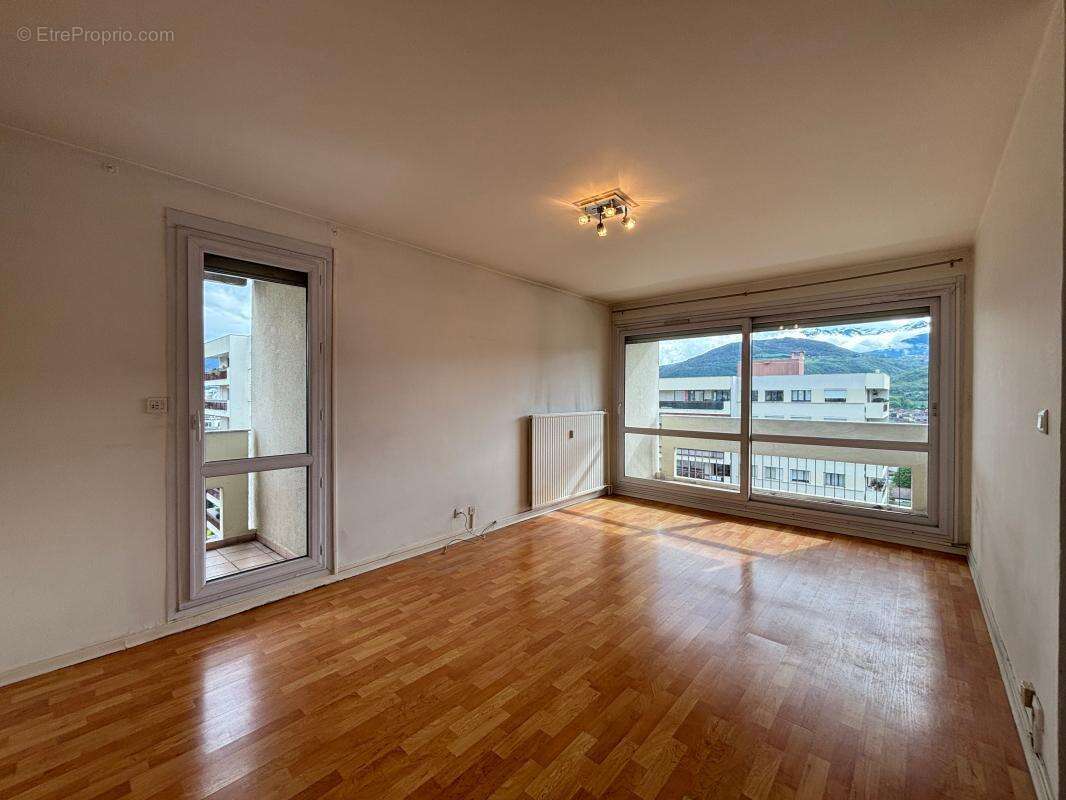 Appartement à ECHIROLLES