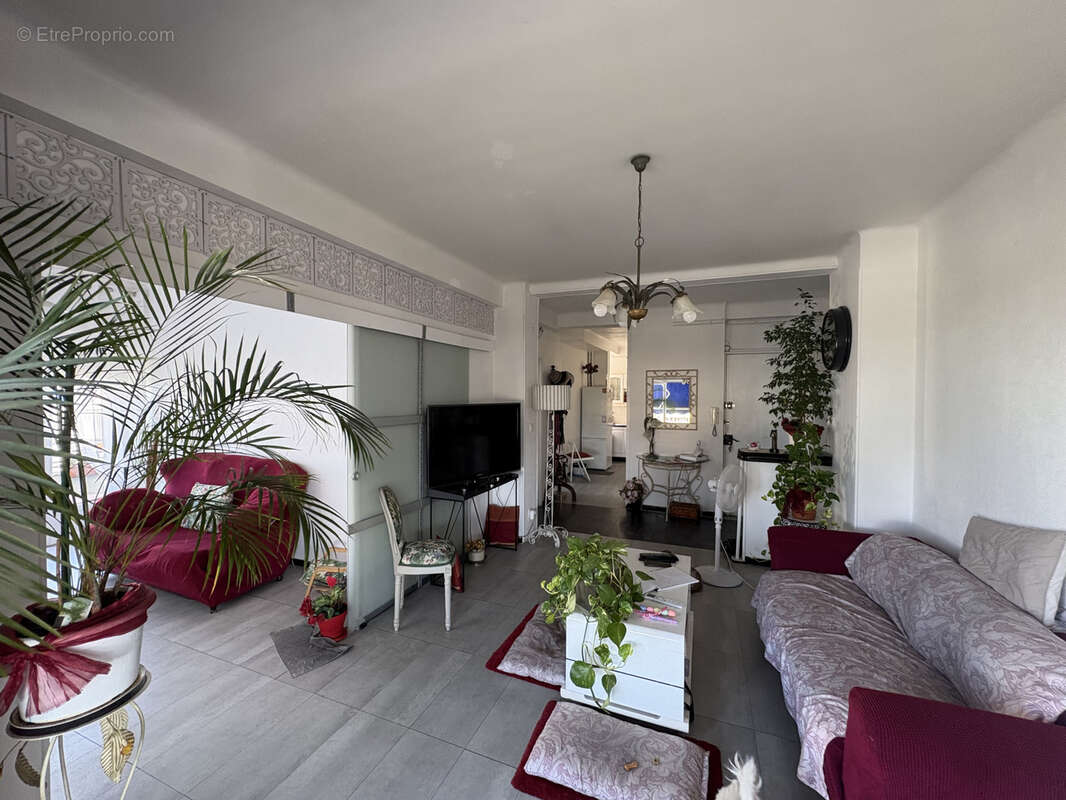 Toulon - castigneau - photo 2